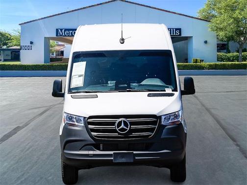 2025 Mercedes-Benz Sprinter 2500 144 WB