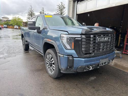 Metallic 2025 GMC Sierra 2500 Denali Ultimate