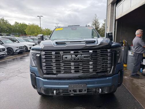 Metallic 2025 GMC Sierra 2500 Denali Ultimate
