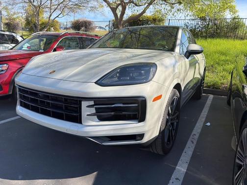 2024 Porsche Cayenne AWD