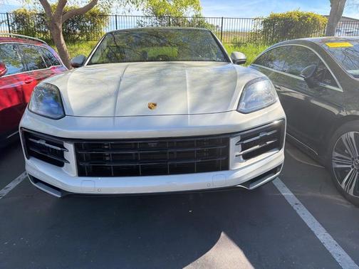 2024 Porsche Cayenne AWD