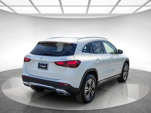 Polar White 2026 Mercedes-Benz GLA 250 Base 4MATIC