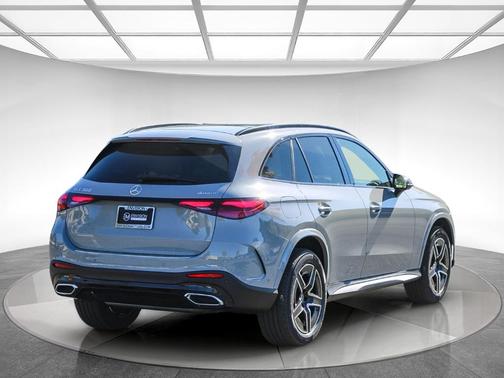 2026 Mercedes-Benz GLC 300 Base 4MATIC