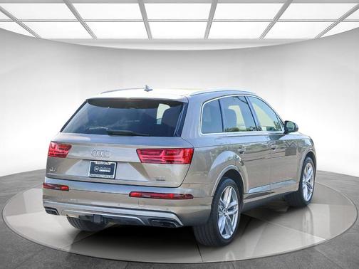 2017 Audi Q7 3.0T Prestige