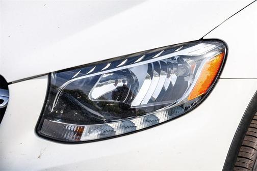 2017 Mercedes-Benz GLC 300 Base