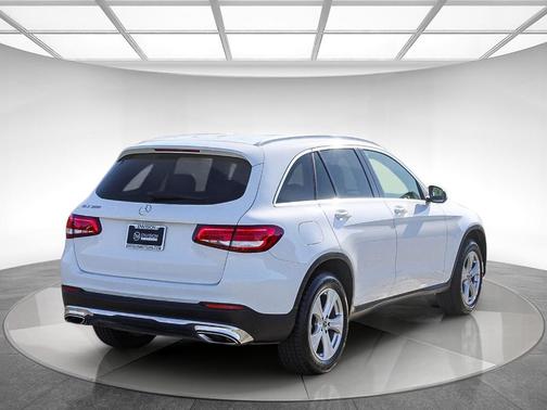 2017 Mercedes-Benz GLC 300 Base