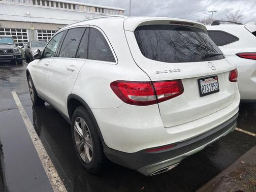 2017 Mercedes-Benz GLC 300 Base