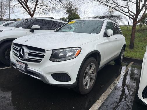 2017 Mercedes-Benz GLC 300 Base