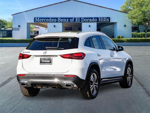 2025 Mercedes-Benz GLA 250 Base