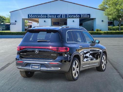2024 Mercedes-Benz EQB 300 Base 4MATIC
