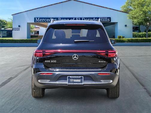 2024 Mercedes-Benz EQB 300 Base 4MATIC