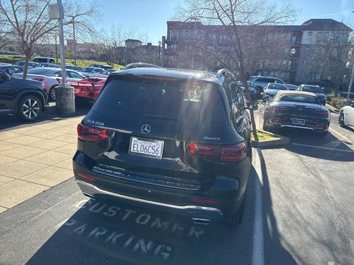 2026 Mercedes-Benz GLB 250 Base 4MATIC