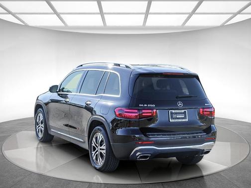 2026 Mercedes-Benz GLB 250 Base 4MATIC