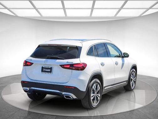 Polar White 2026 Mercedes-Benz GLA 250 Base 4MATIC
