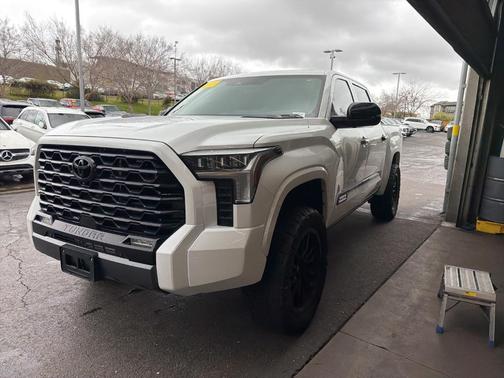 2024 Toyota Tundra Hybrid Capstone