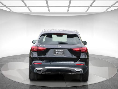 2025 Mercedes-Benz GLA 250 Base