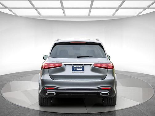 2026 Mercedes-Benz GLS 450 4MATIC