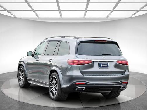 2026 Mercedes-Benz GLS 450 4MATIC