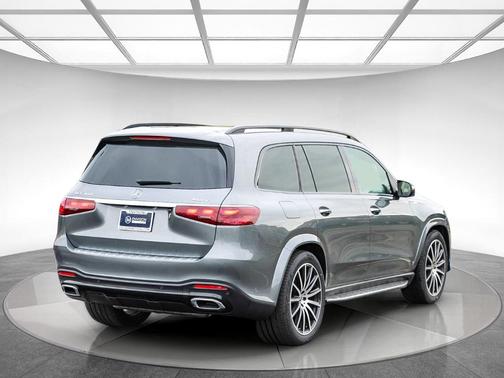 2026 Mercedes-Benz GLS 450 4MATIC