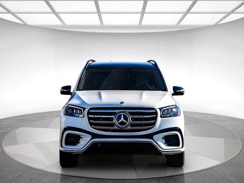 2026 Mercedes-Benz GLS 450 
