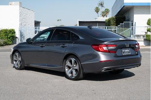 2019 Honda Accord Touring 2.0T