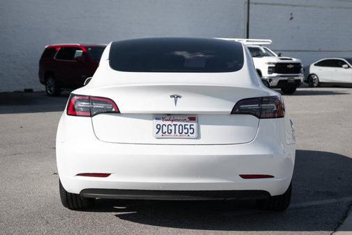 2022 Tesla Model 3 Standard Range