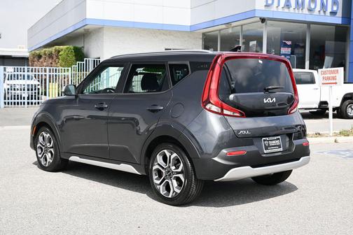 Gravity Gray 2022 Kia Soul X-Line