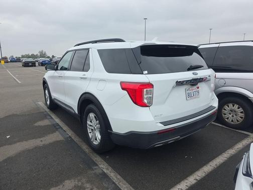 OXFORD WHITE 2020 Ford Explorer XLT