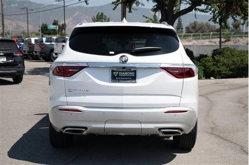 2023 Buick Enclave Essence AWD