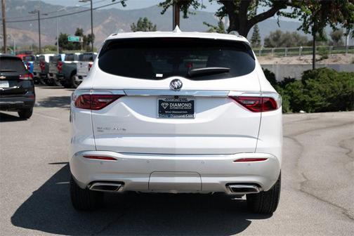 2023 Buick Enclave Essence AWD