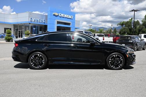 Ebony Black 2022 Kia K5 GT-Line