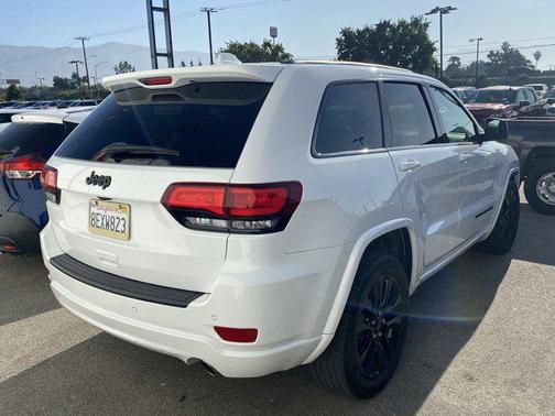 2018 Jeep Grand Cherokee Altitude