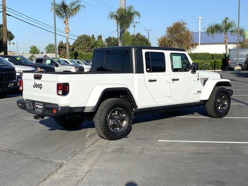 2022 Jeep Gladiator Sport S