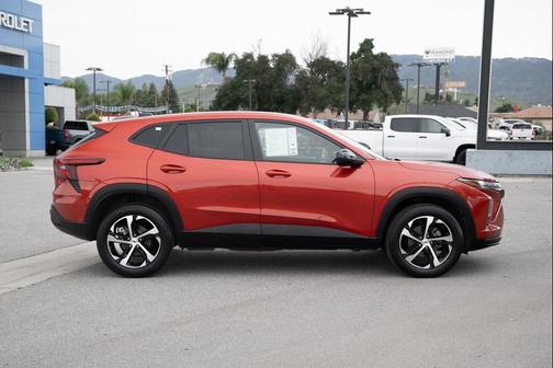 2024 Chevrolet Trax FWD 1RS