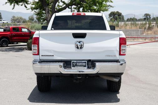 Bright White Clearcoat 2024 RAM 2500 Big Horn Crew Cab 4x4 6'4' Box