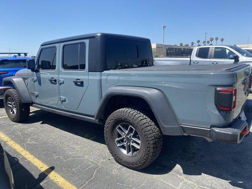 2024 Jeep Gladiator Mojave