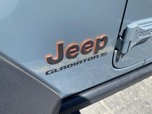 2024 Jeep Gladiator Mojave