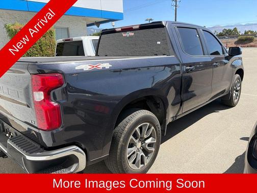 Dark Ash Metallic 2022 Chevrolet Silverado 1500 LT