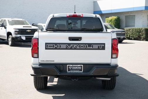 2025 Chevrolet Colorado WT