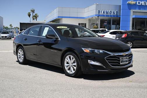Mosaic Black Metallic 2023 Chevrolet Malibu FWD 1LT