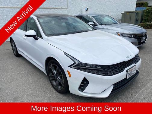 Glacial White Pearl 2023 Kia K5 EX