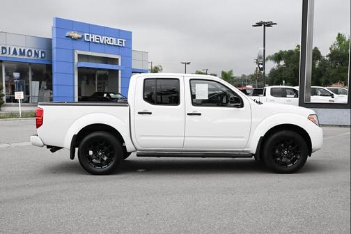 Glacier White 2019 Nissan Frontier SV