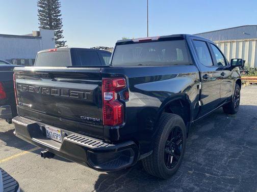 2022 Chevrolet Silverado 1500 Custom