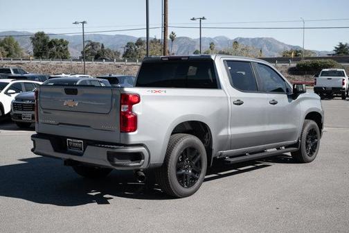 2025 Chevrolet Silverado 1500 Custom
