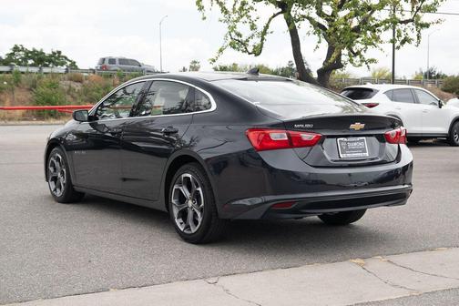 Dark Ash Metallic 2023 Chevrolet Malibu FWD 1LT