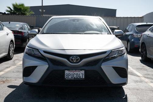 2020 Toyota Camry SE