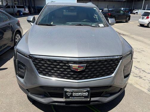 Argent Silver Metallic 2024 Cadillac XT4 Premium Luxury