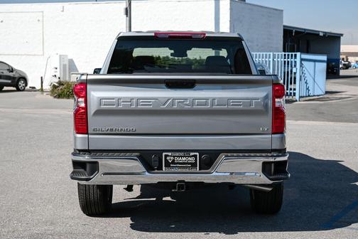 Sterling Gray Metallic 2026 Chevrolet Silverado 1500 LT