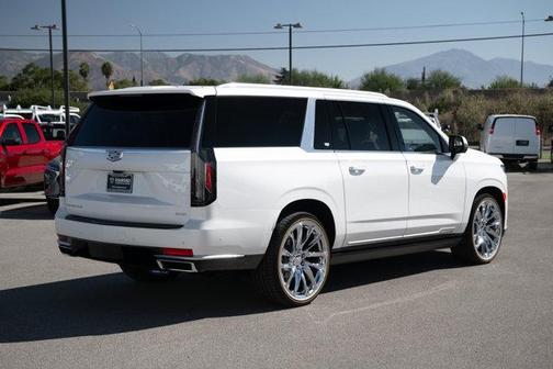 2023 Cadillac Escalade ESV Premium Luxury