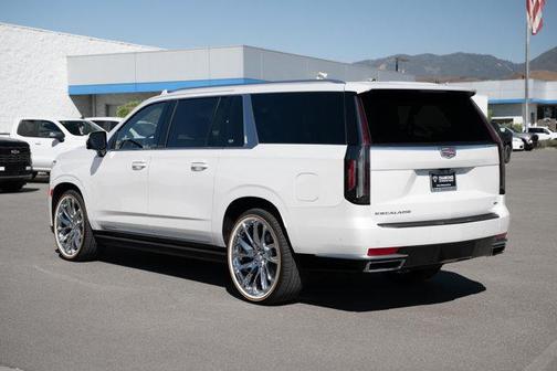 2023 Cadillac Escalade ESV Premium Luxury